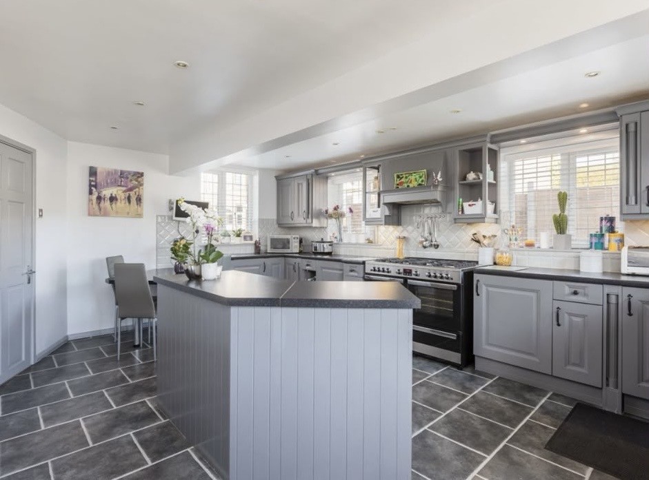 Thackwood kitchen